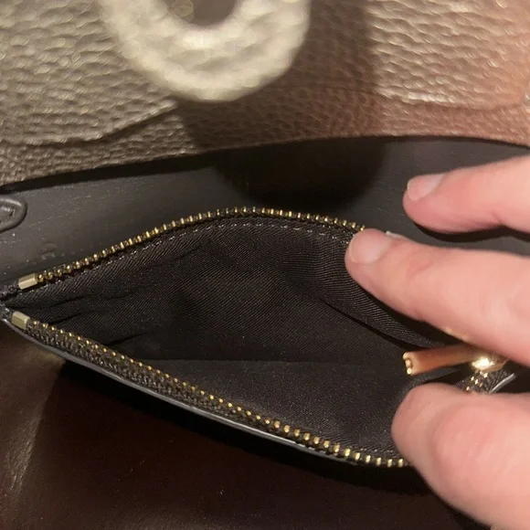 **SOLD** NWOT Coach Gold Leather Slim Snap Bifold Wristlet/Clutch - Picture 14 of 14